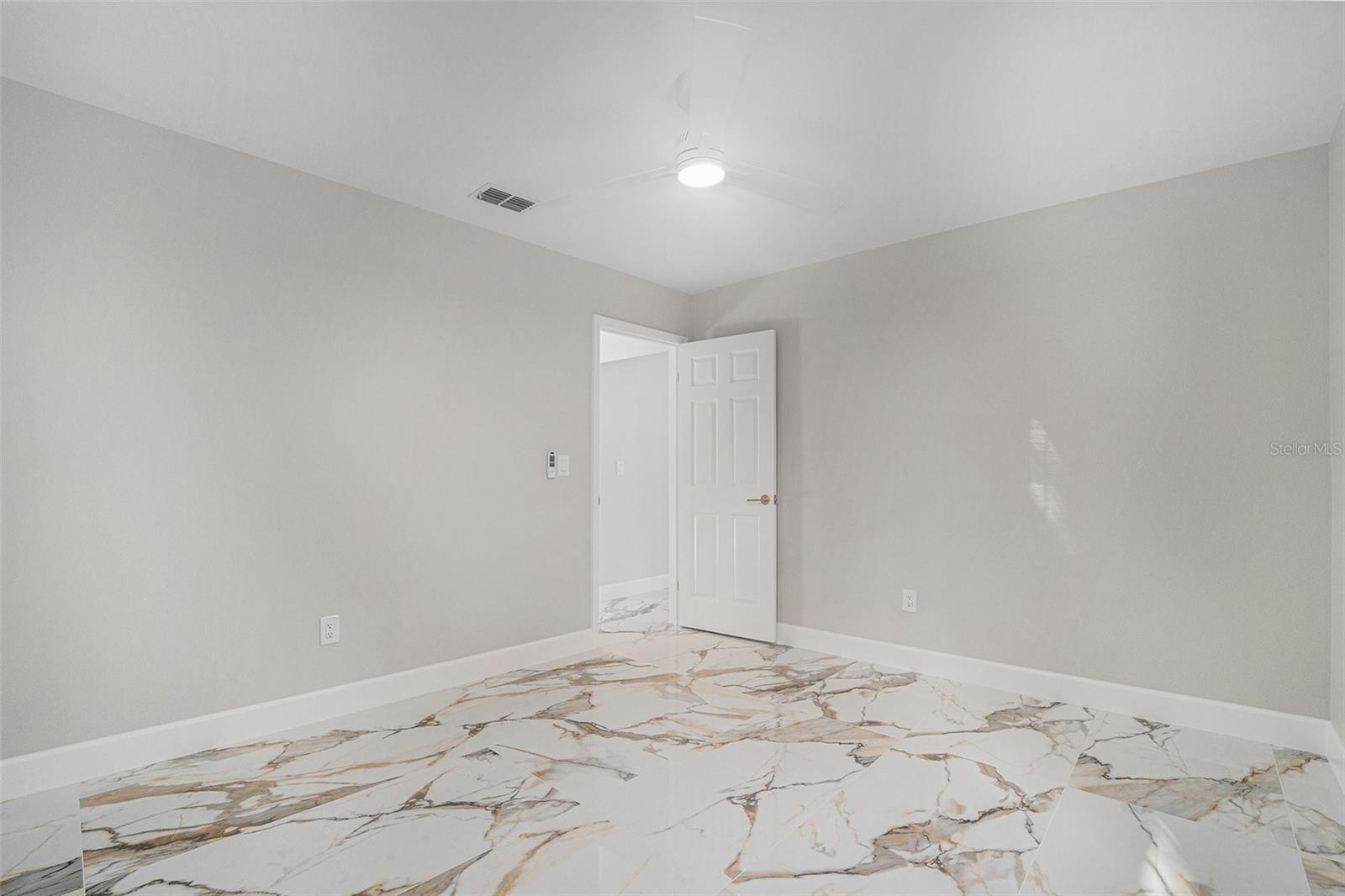 RAINBOW LAKE ES - Residential