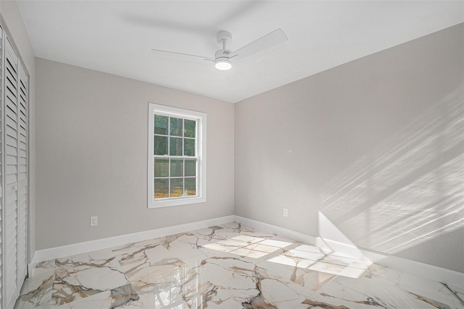 RAINBOW LAKE ES - Residential