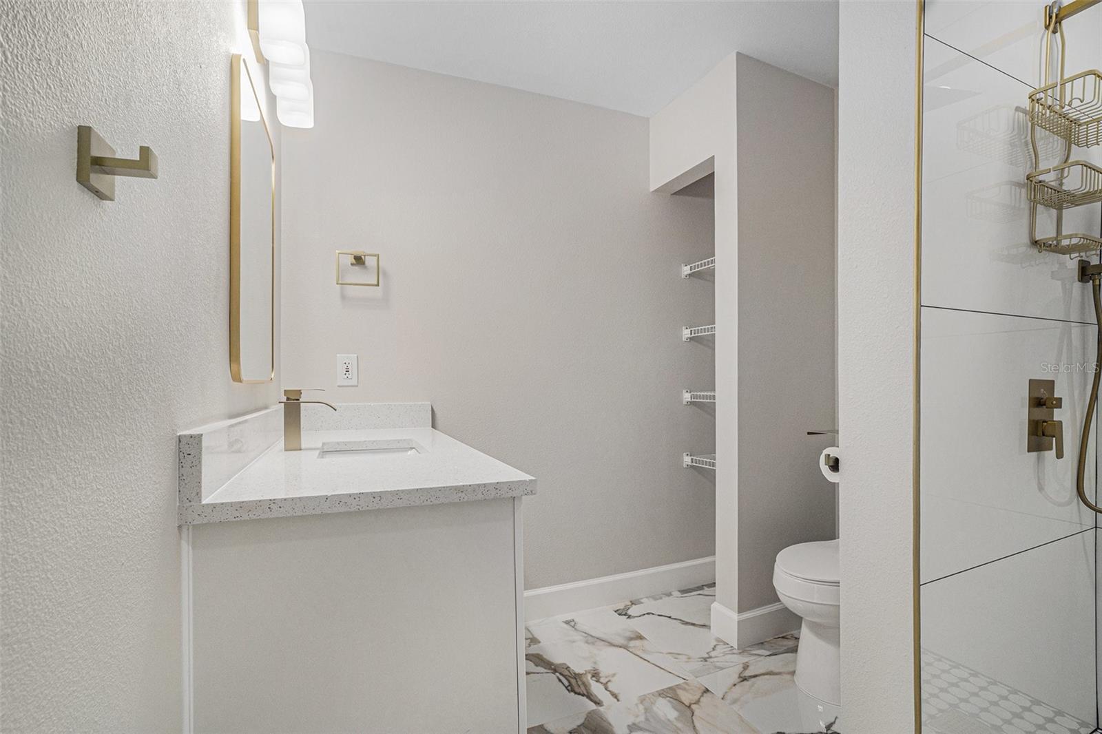 RAINBOW LAKE ES - Residential