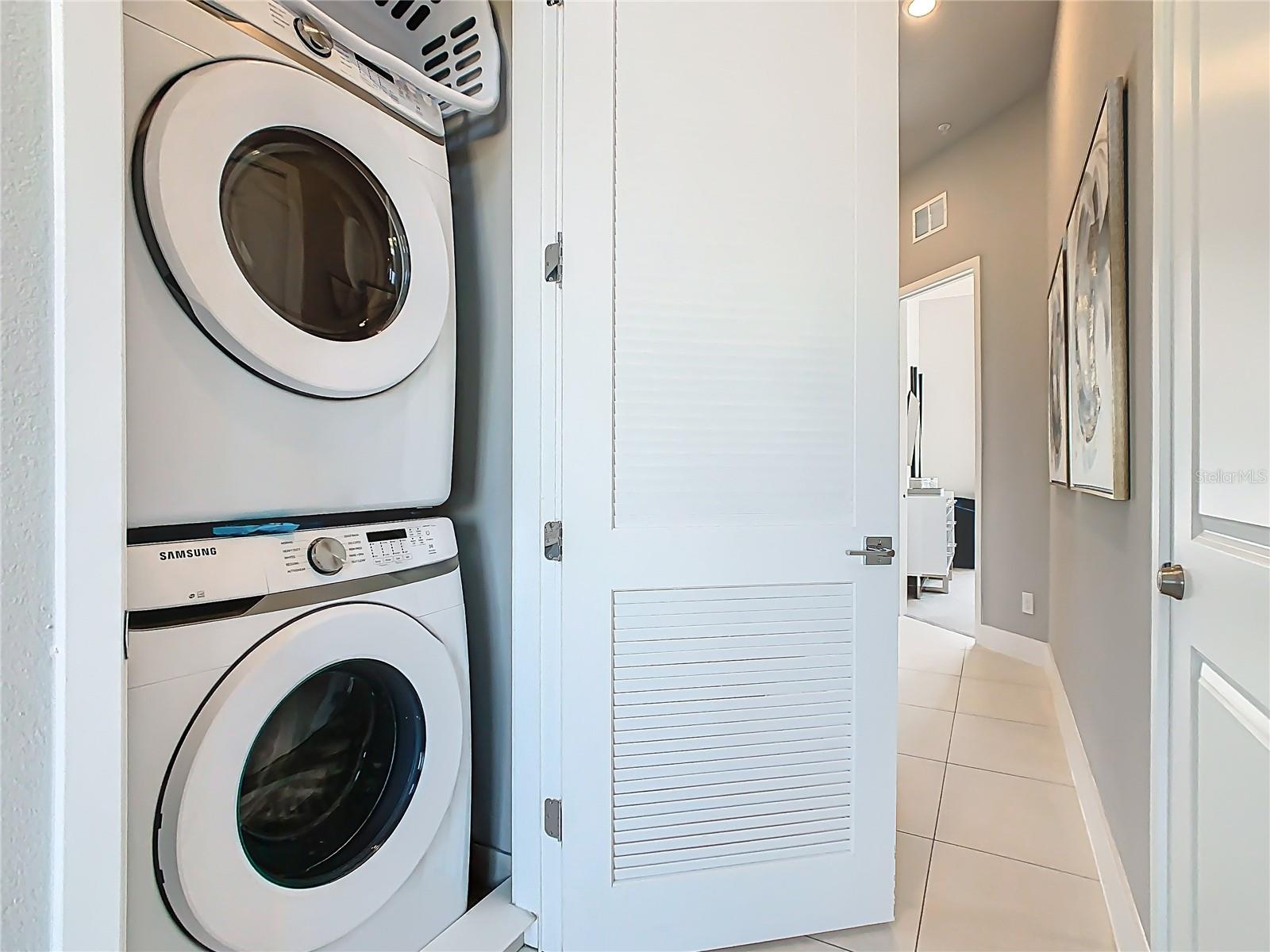 SPECTRUM AT REUNION CONDO PH 10 - Residential Lease