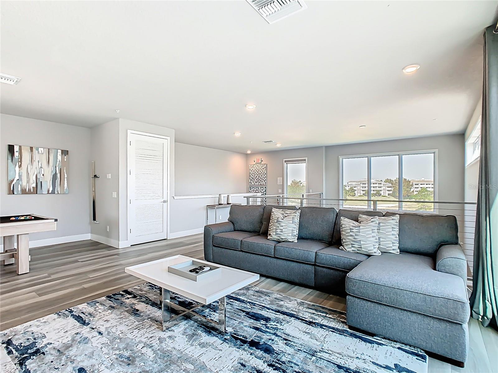 SPECTRUM AT REUNION CONDO PH 10 - Residential Lease