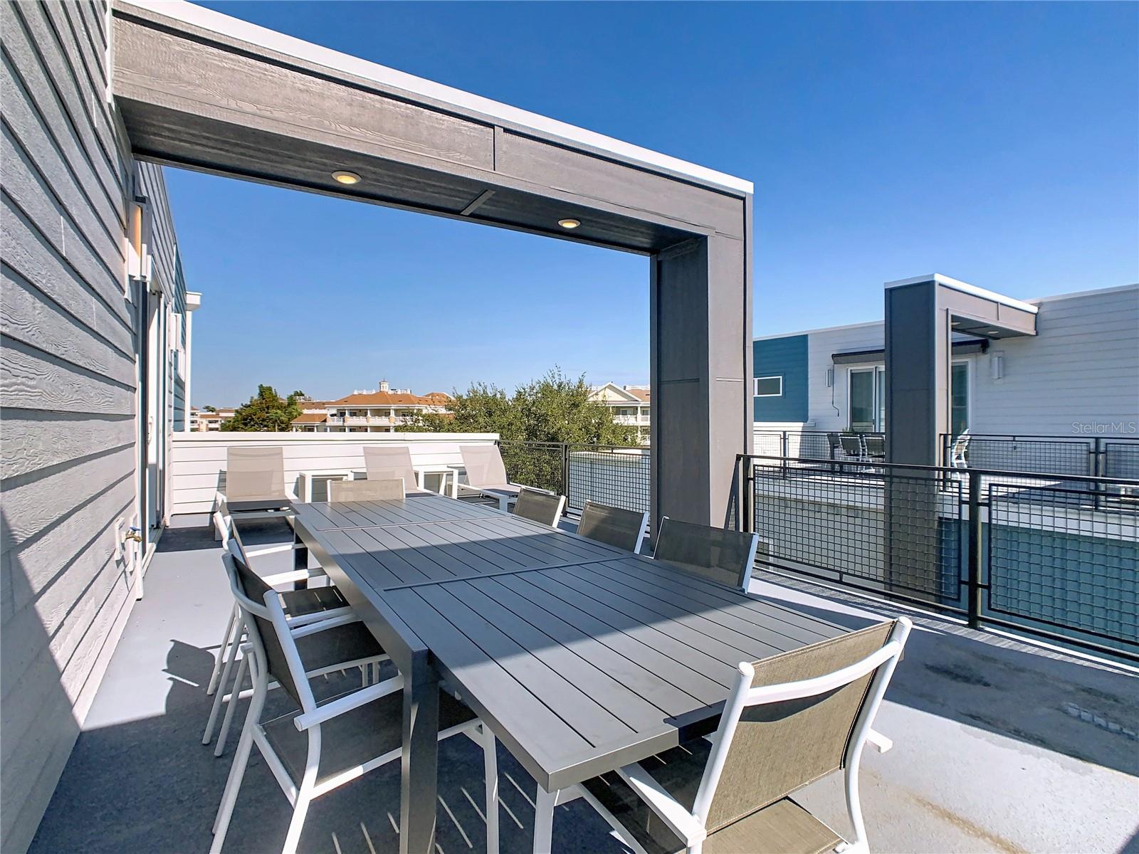 SPECTRUM AT REUNION CONDO PH 10 - Residential Lease