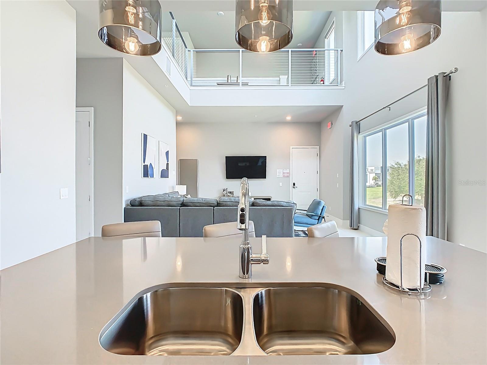 SPECTRUM AT REUNION CONDO PH 10 - Residential Lease