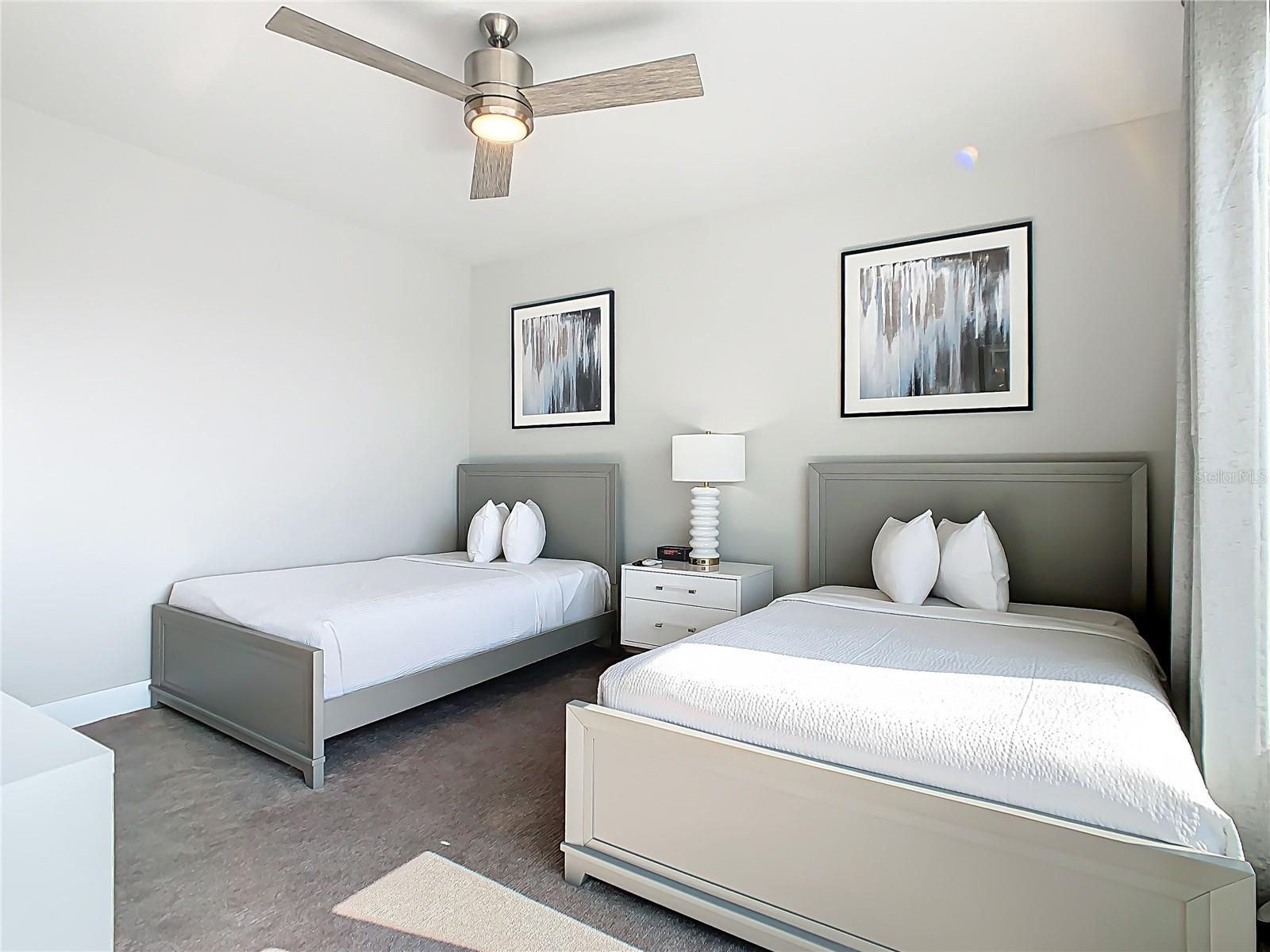 SPECTRUM AT REUNION CONDO PH 10 - Residential Lease