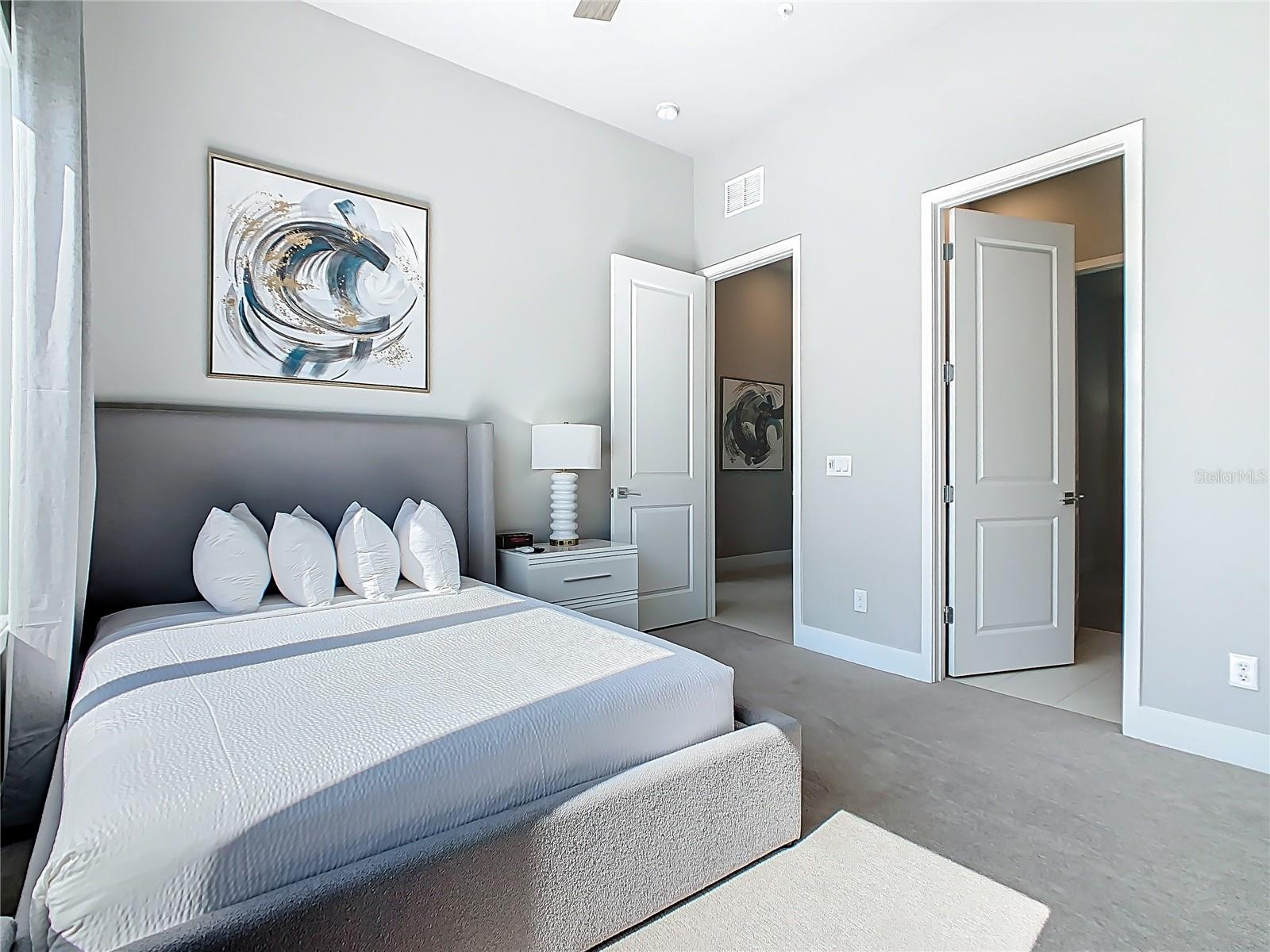 SPECTRUM AT REUNION CONDO PH 10 - Residential Lease