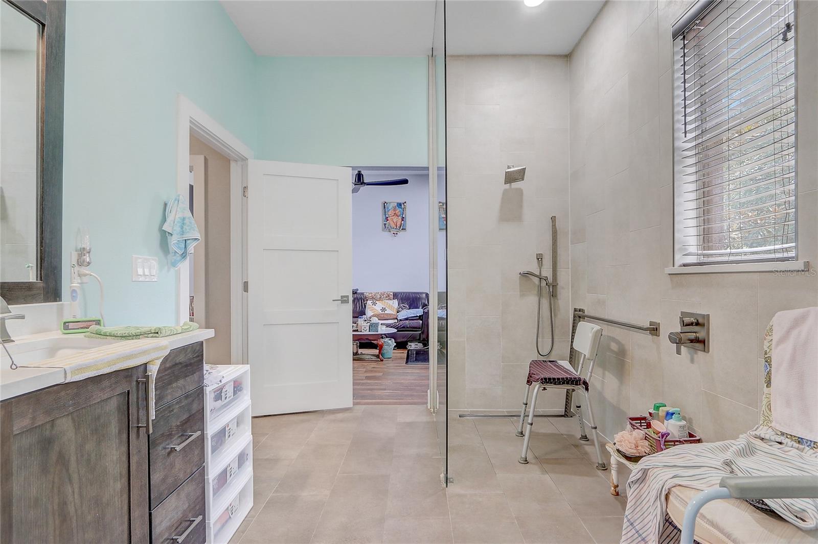 RESERVE AT HEATHROW - Residential