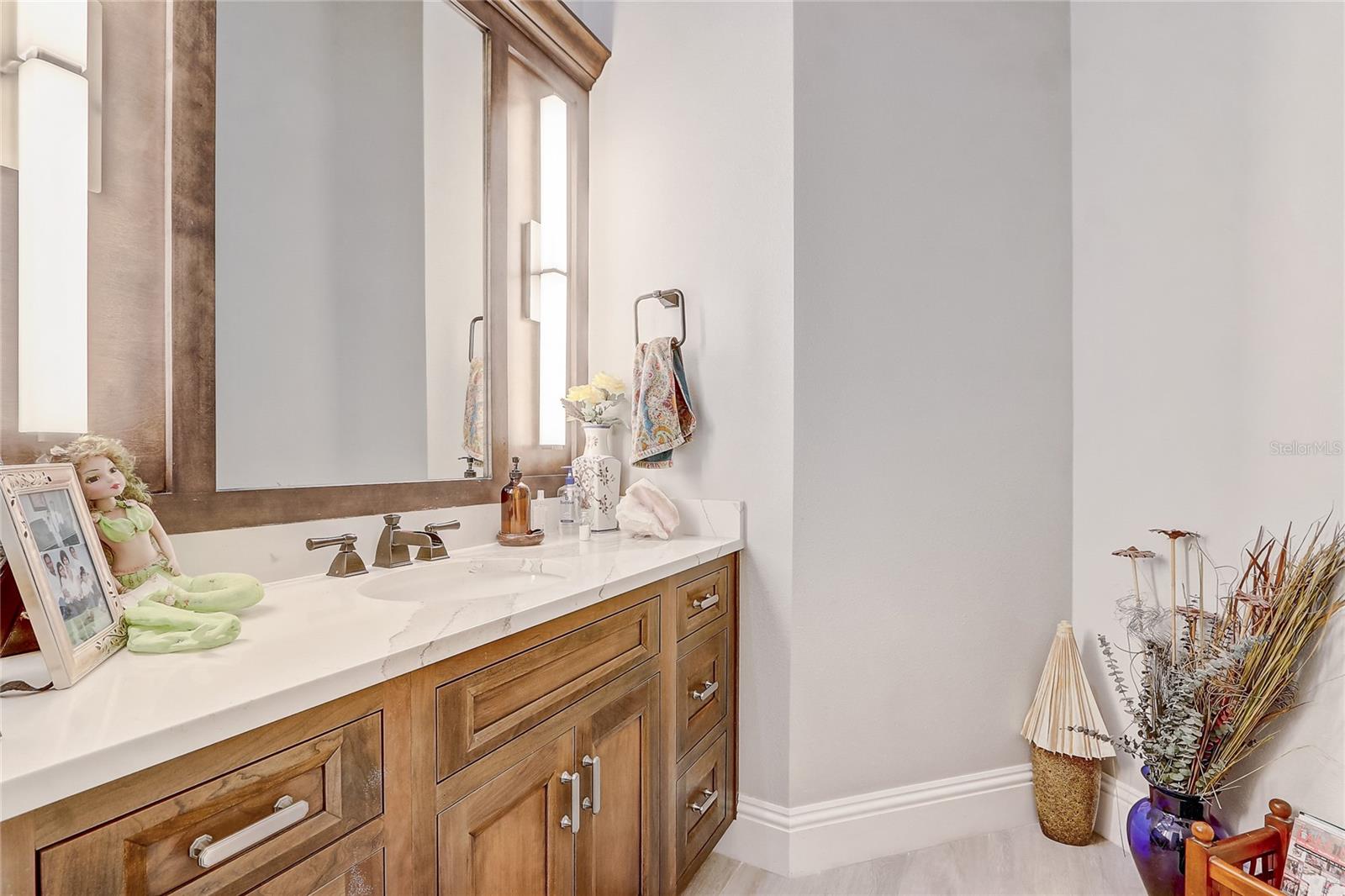 RESERVE AT HEATHROW - Residential