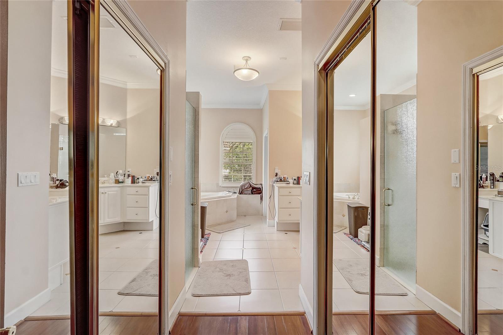 RESERVE AT HEATHROW - Residential