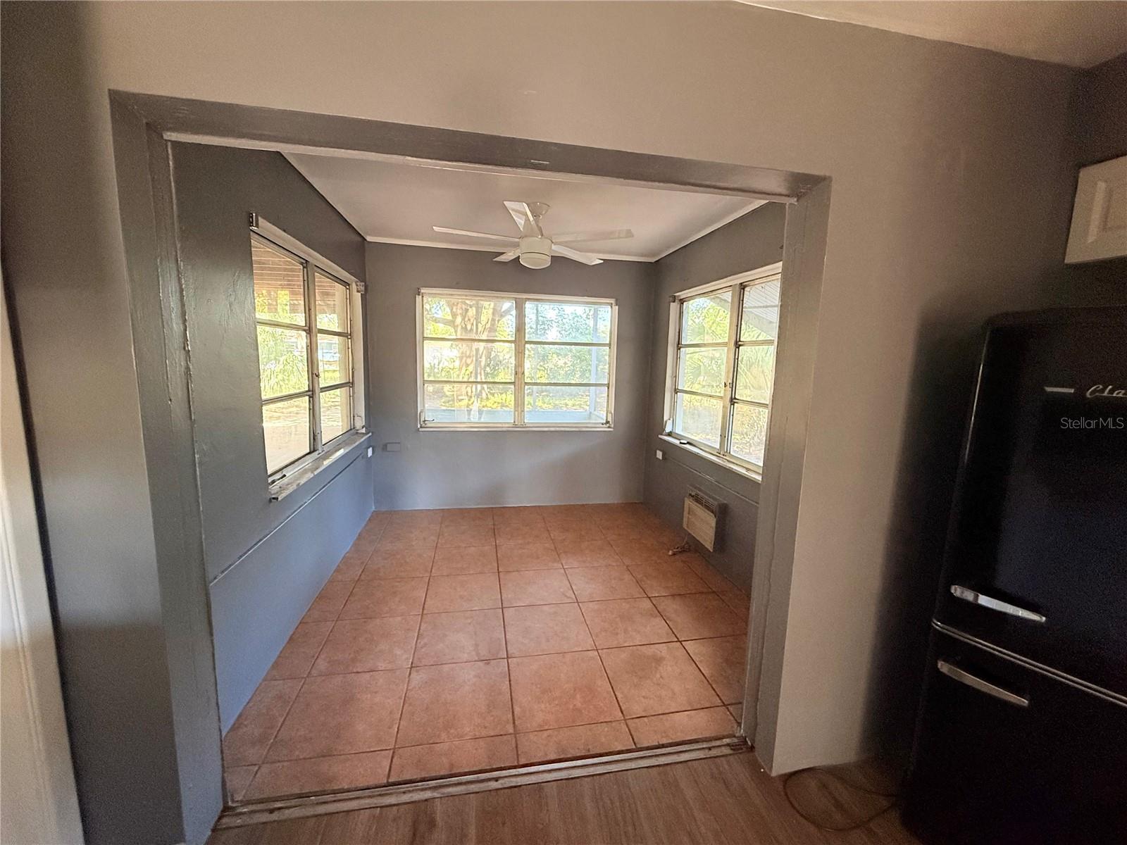 ZEHRCREST HEIGHTS - Residential Lease