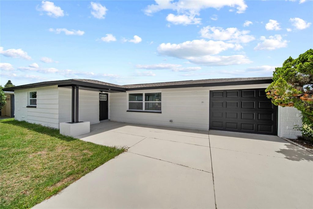 Photo of 13715 Maria Drive, Hudson, FL 34667 (MLS # TB8447990)