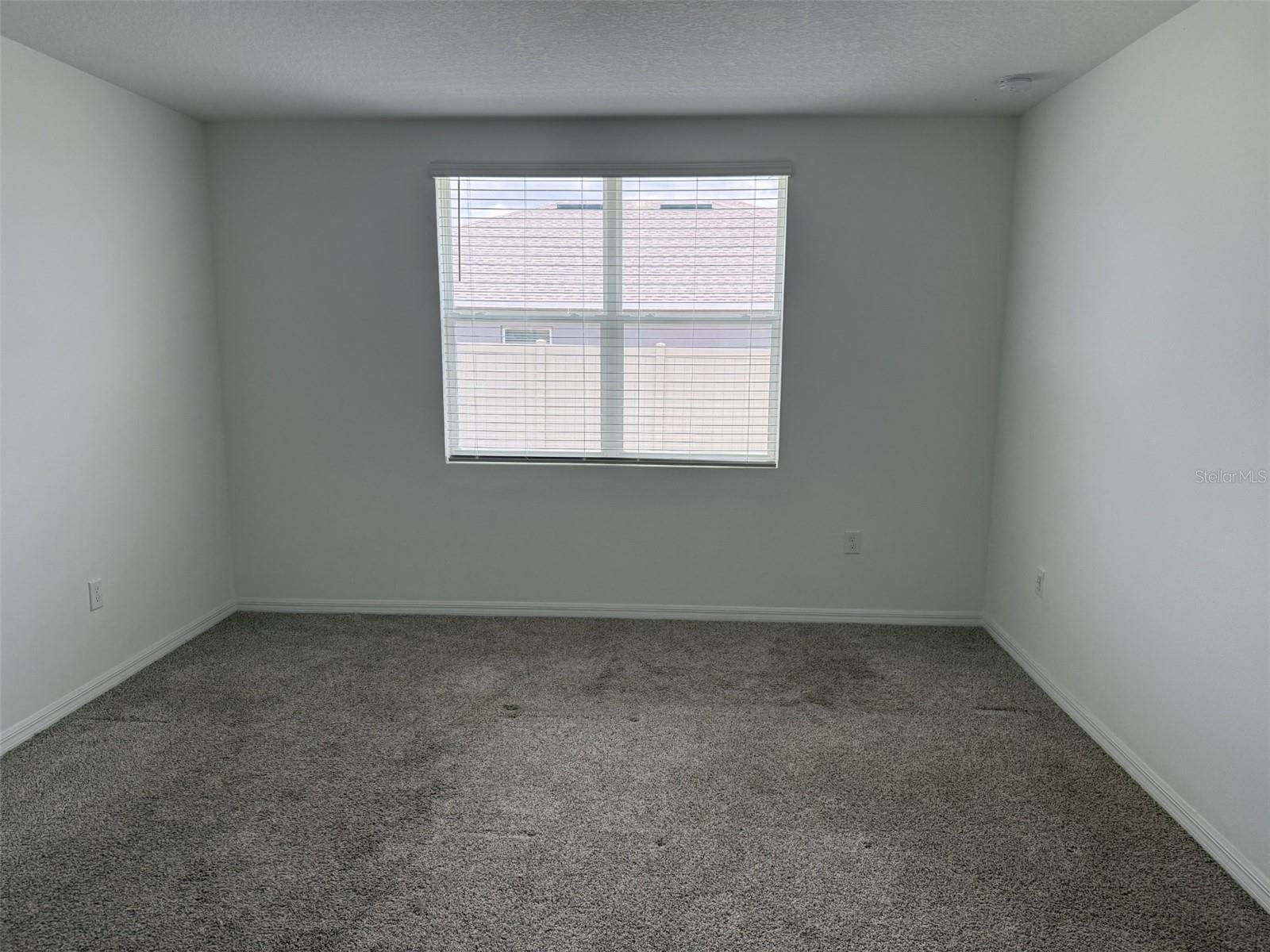 LAKE DEER ESTATES - Residential Lease