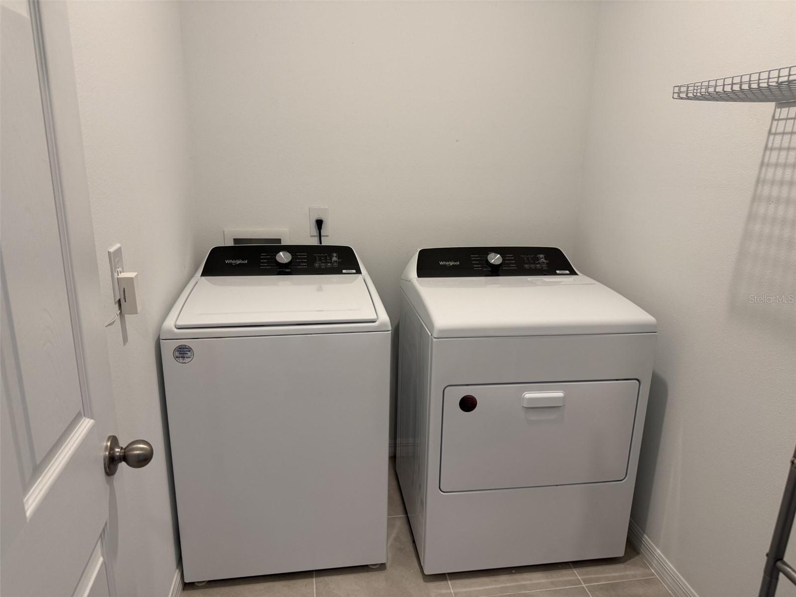 LAKE DEER ESTATES - Residential Lease