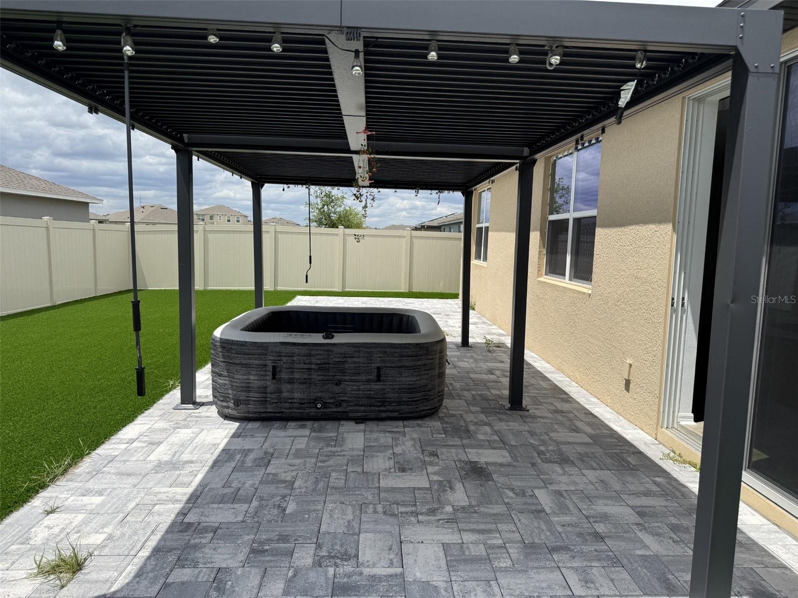 LAKE DEER ESTATES - Residential Lease