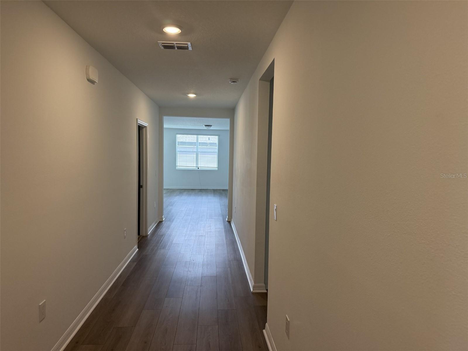 LAKE DEER ESTATES - Residential Lease