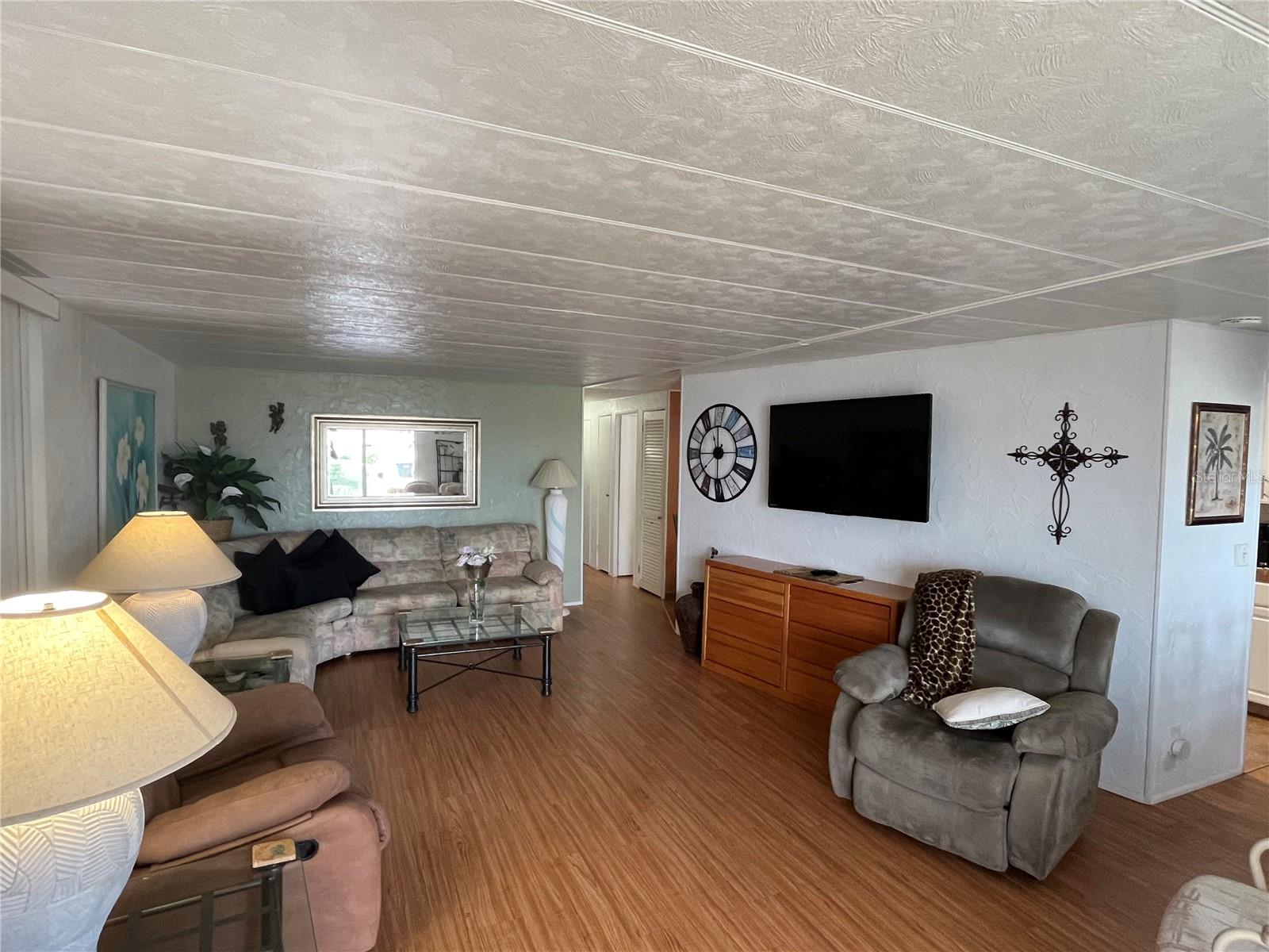 VENICE ISLE - Residential