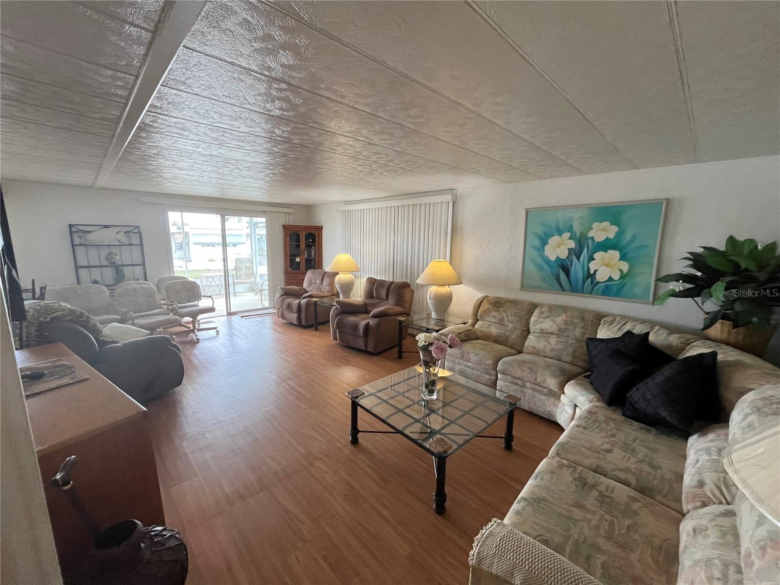 VENICE ISLE - Residential