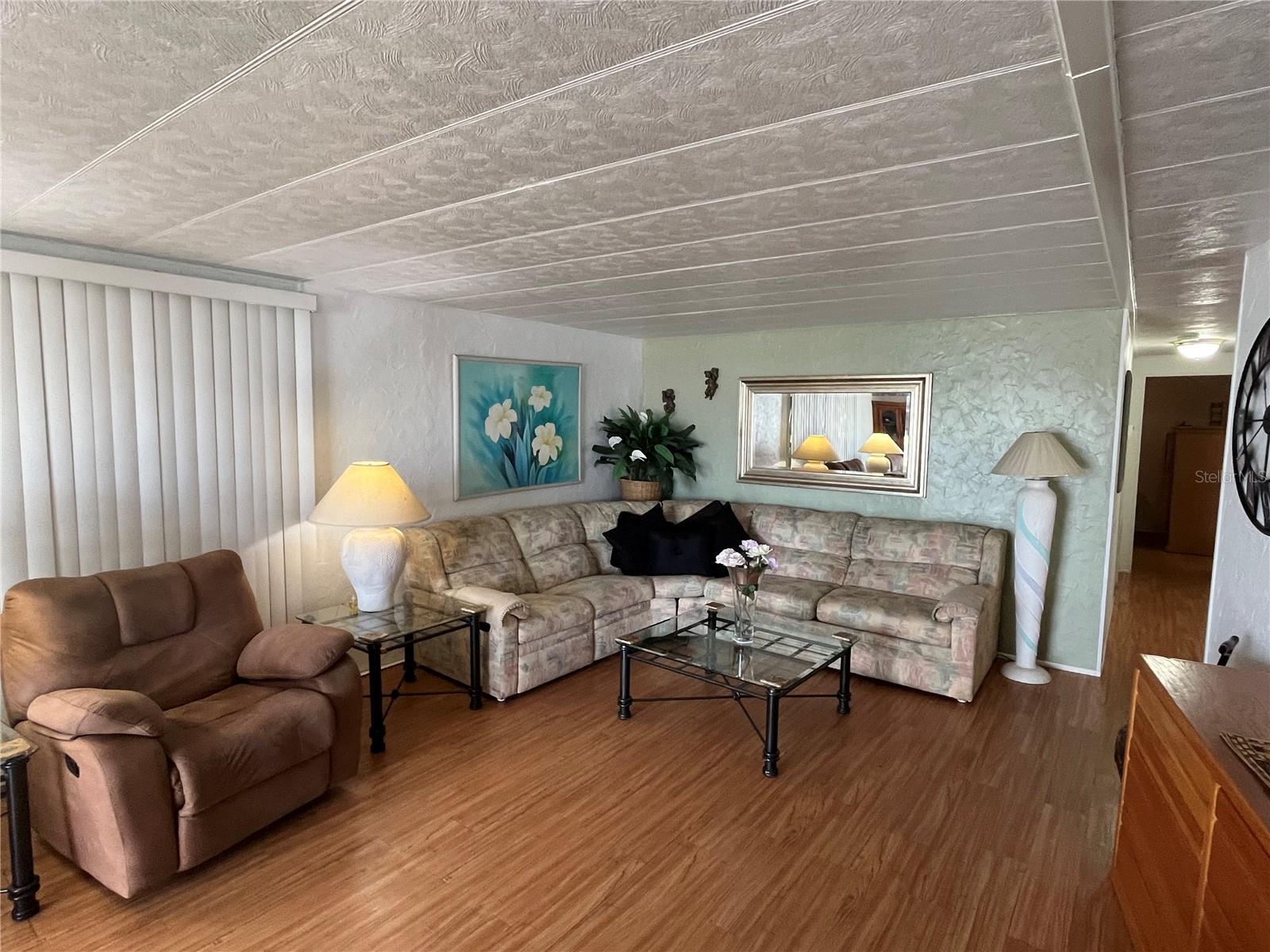 VENICE ISLE - Residential