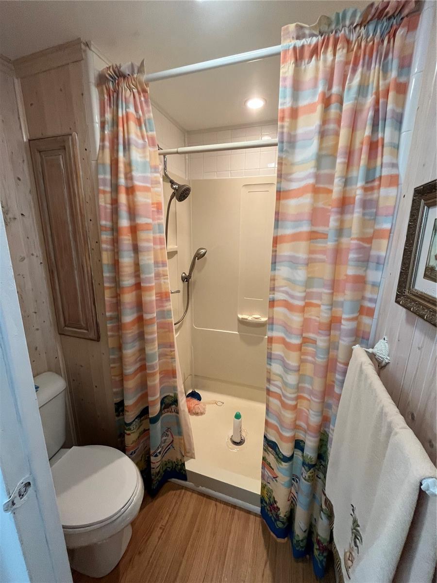 VENICE ISLE - Residential