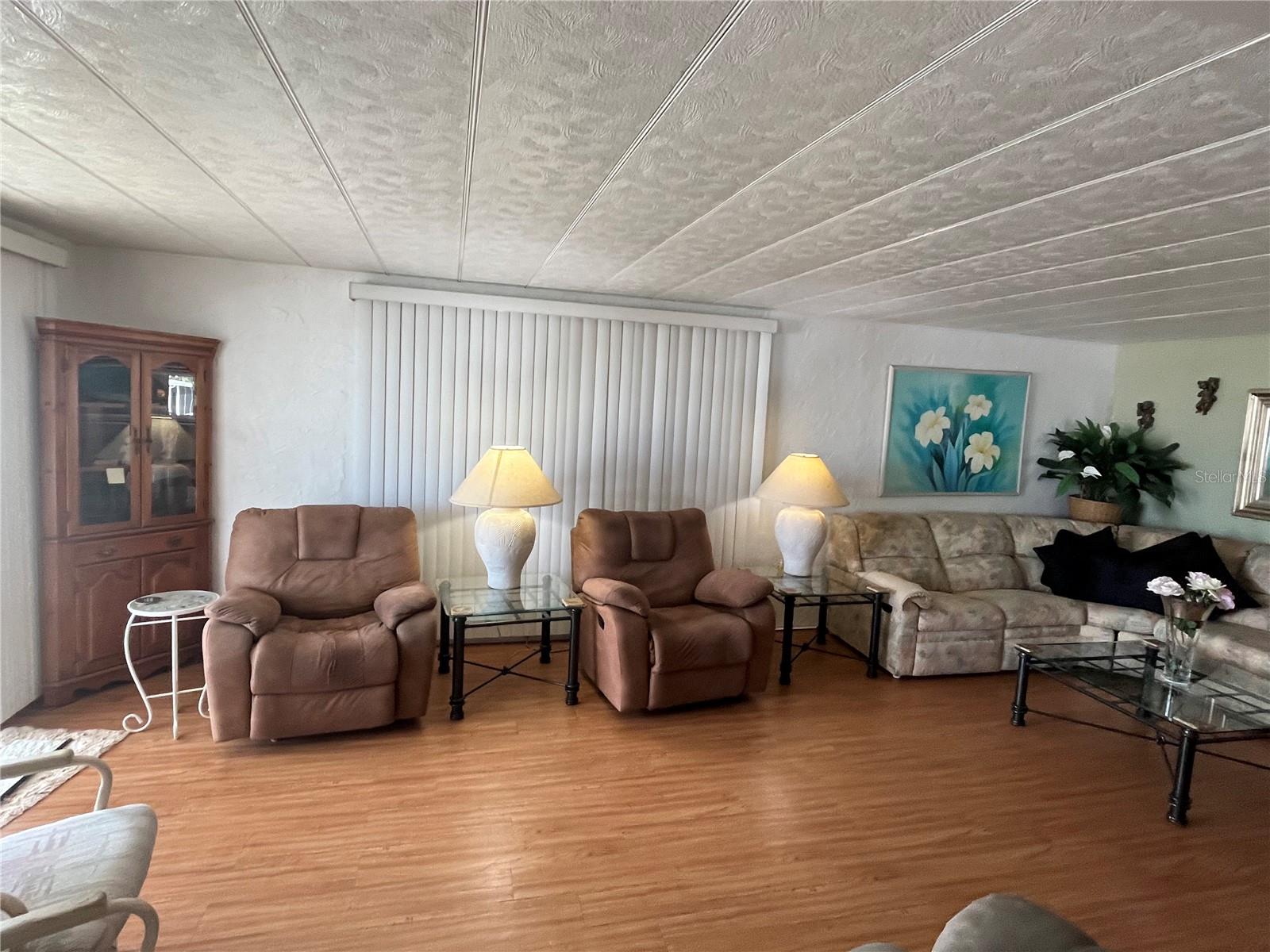 VENICE ISLE - Residential