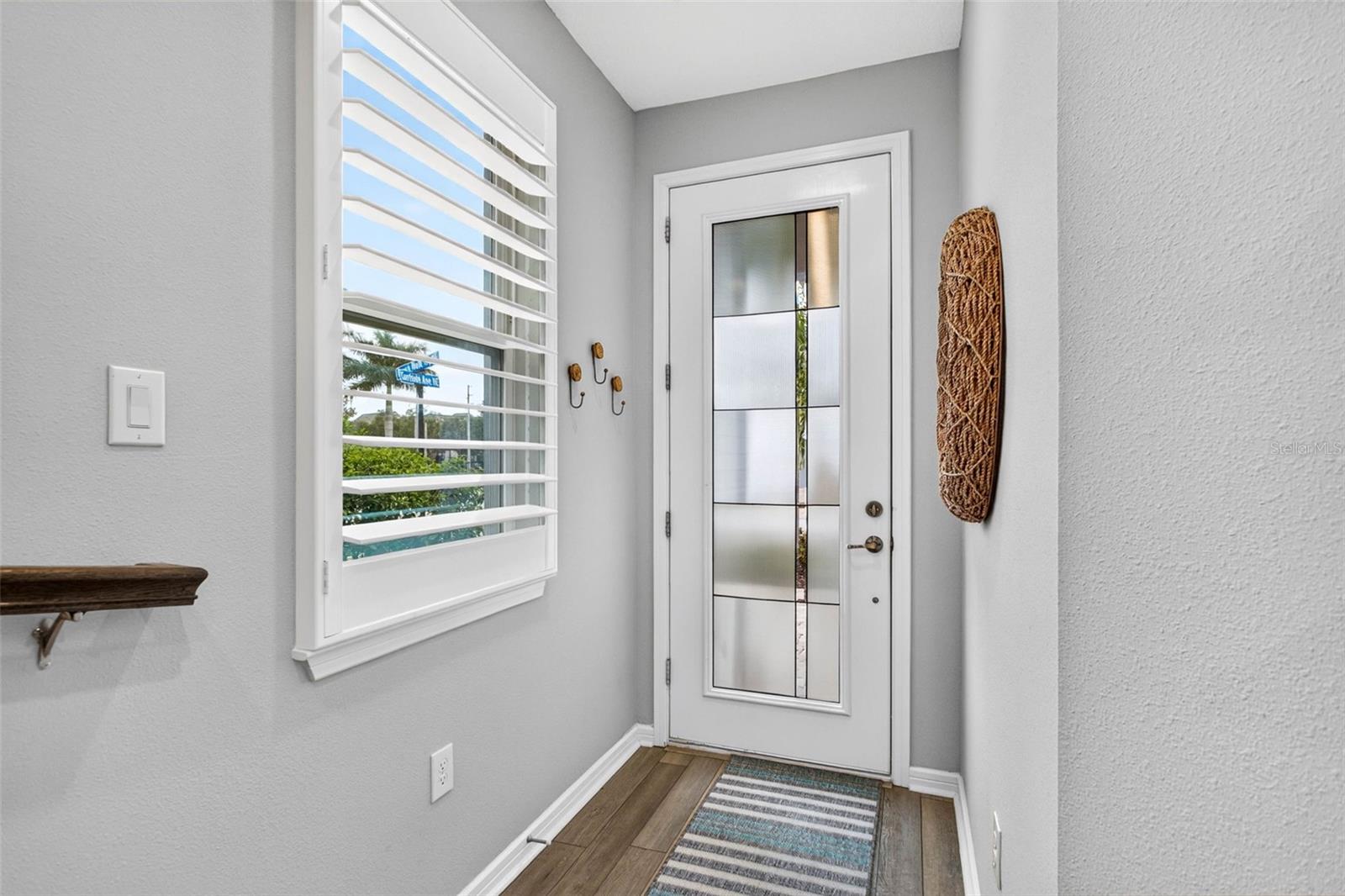 11211 BEACH WALK WAY NE