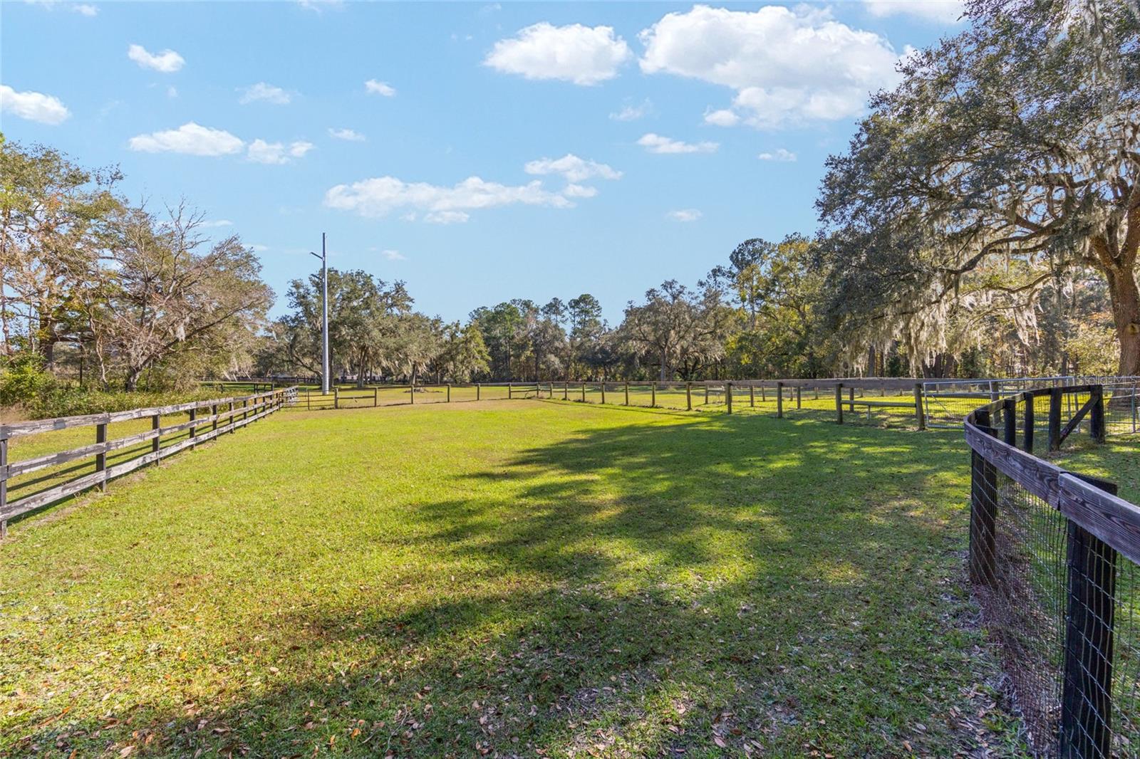 MCCULLYS - Residential