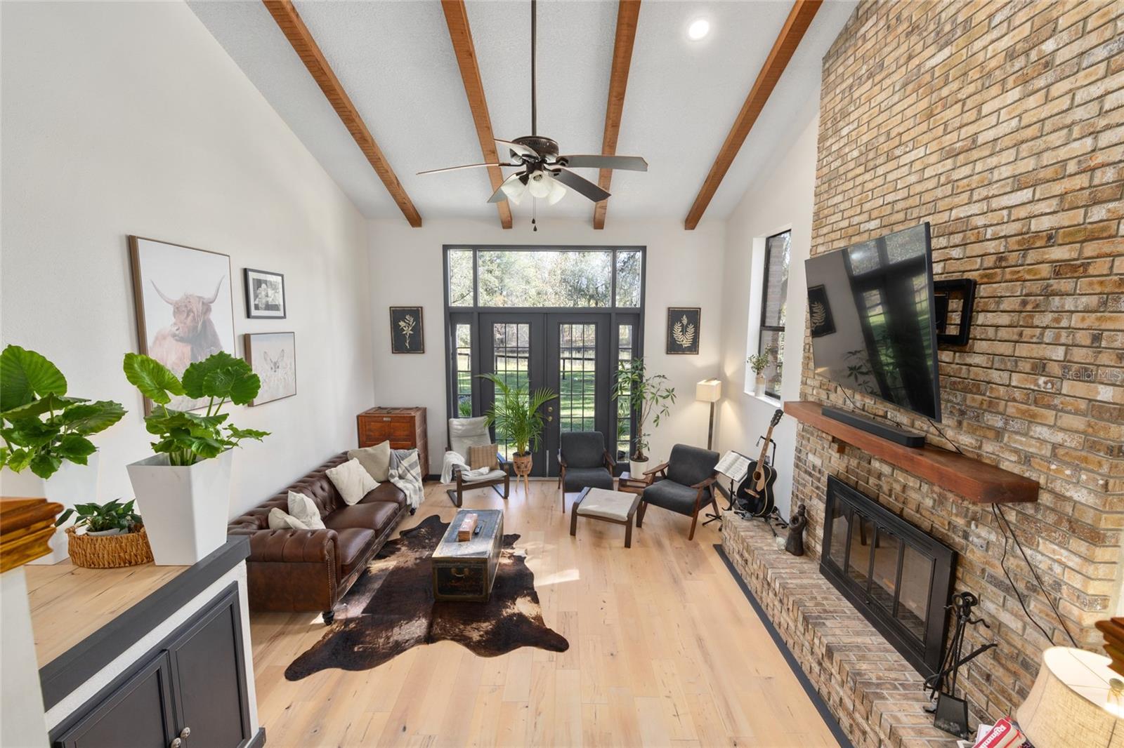 MCCULLYS - Residential