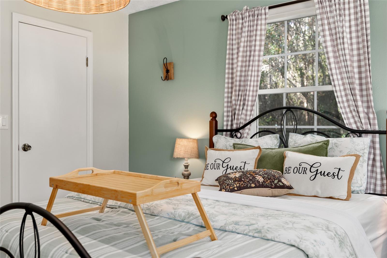 MCCULLYS - Residential