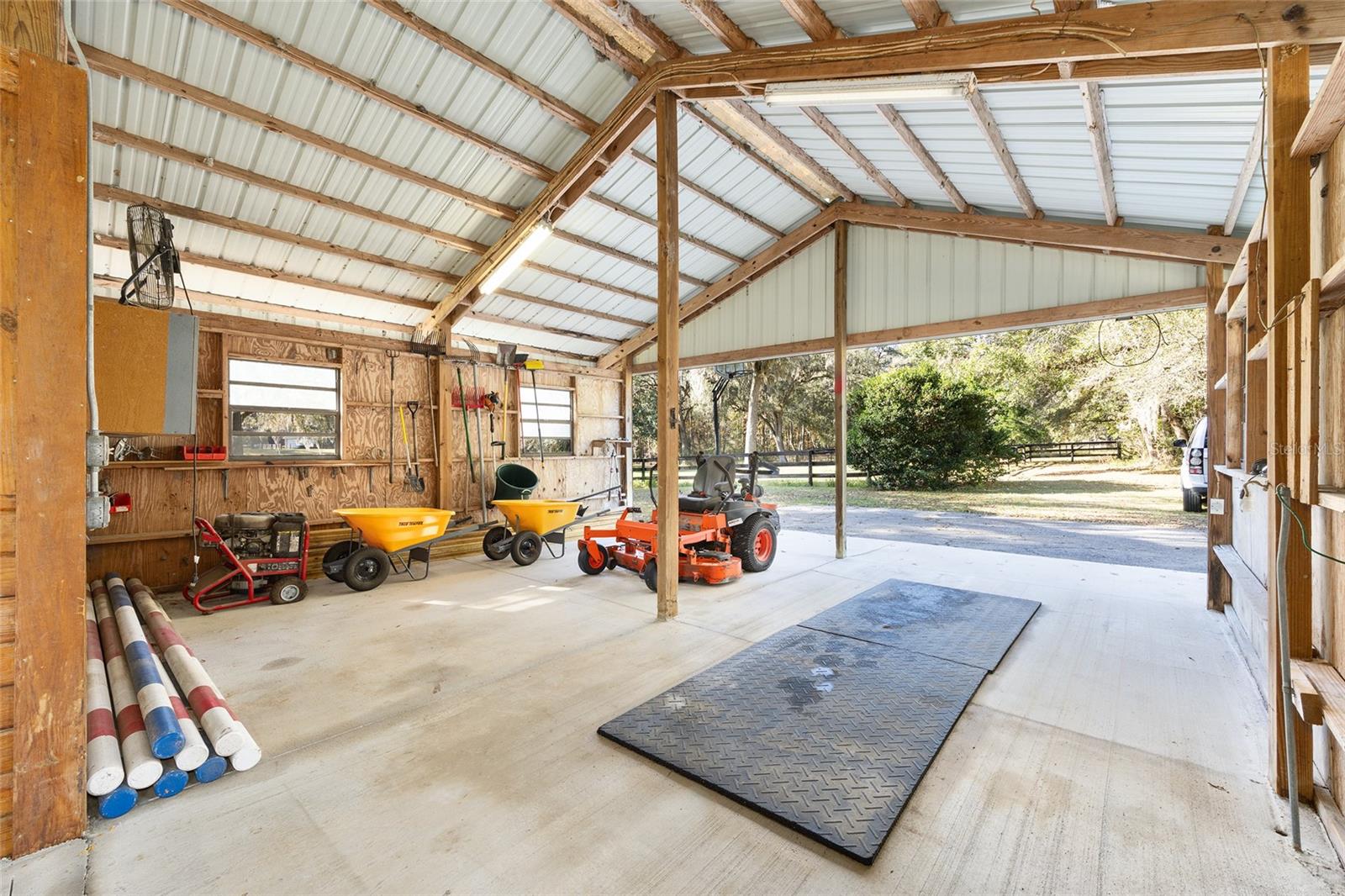 MCCULLYS - Residential