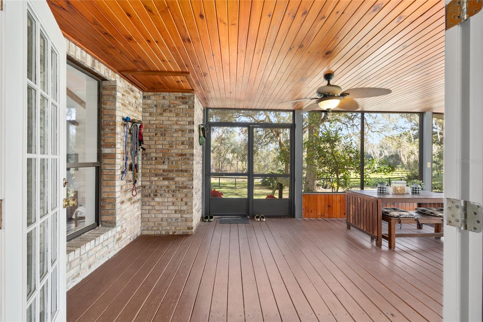 MCCULLYS - Residential