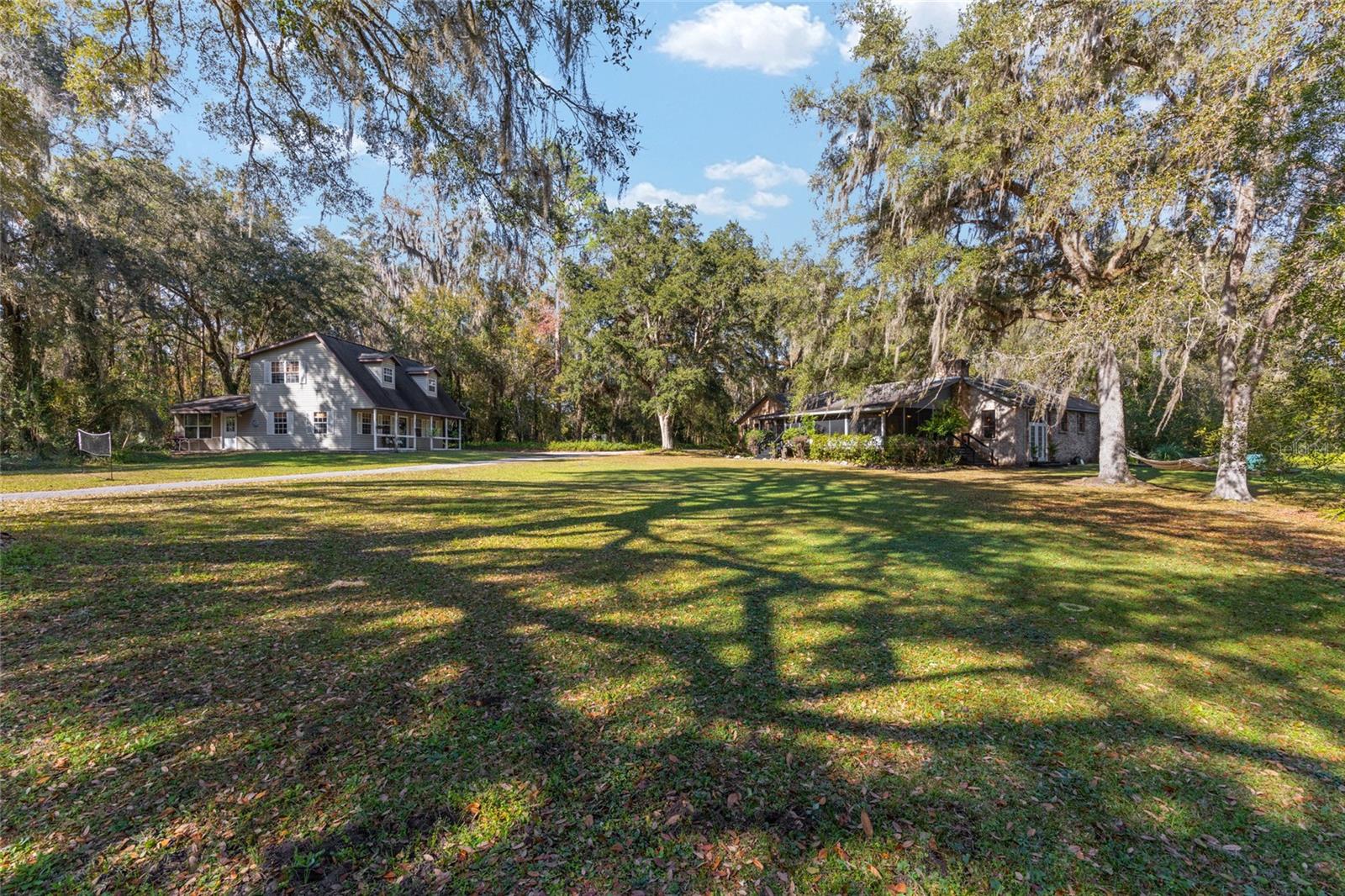 MCCULLYS - Residential