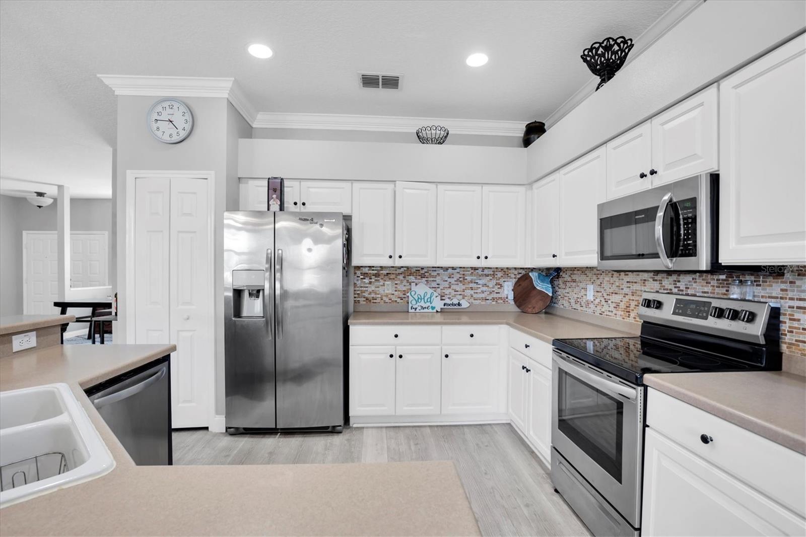 WINDSOR PARK AT THE EAGLES-FI - Residential