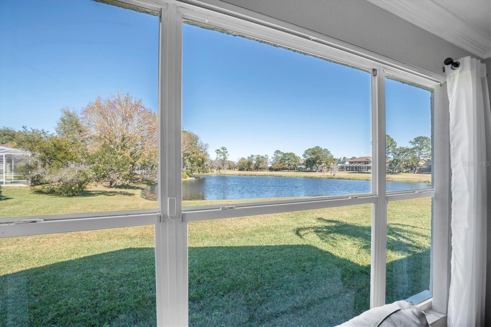 WINDSOR PARK AT THE EAGLES-FI - Residential