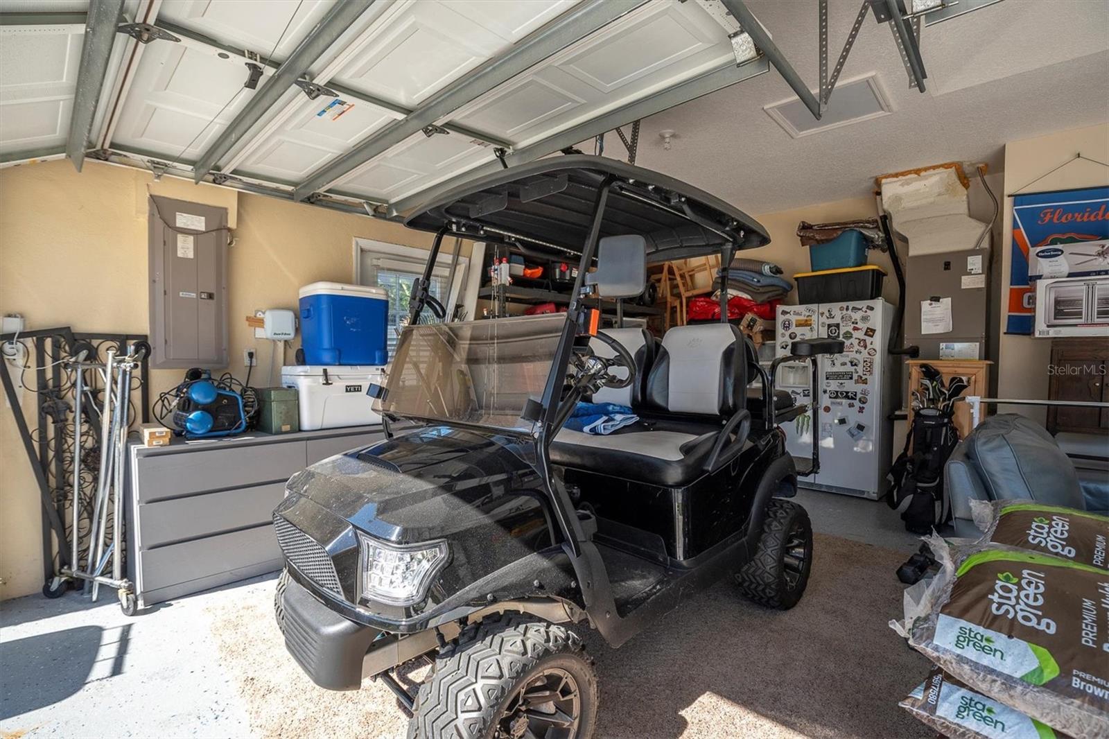 WINDSOR PARK AT THE EAGLES-FI - Residential