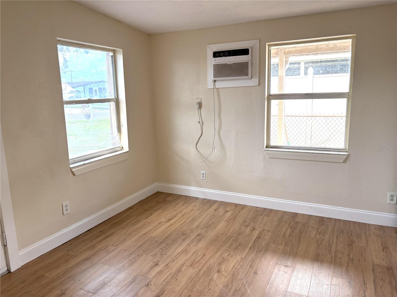 WEST PARK ESTATES UNIT 3 RE - Residential Lease