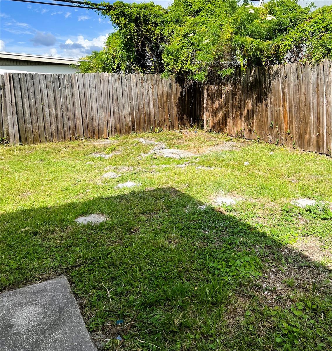 WEST PARK ESTATES UNIT 3 RE - Residential Lease