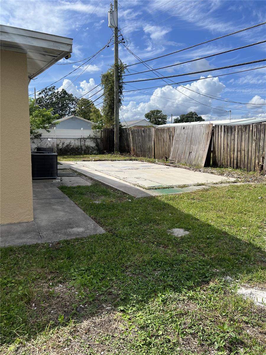 WEST PARK ESTATES UNIT 3 RE - Residential Lease