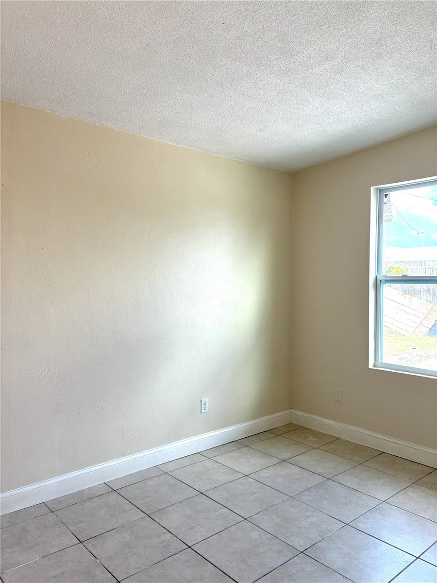 WEST PARK ESTATES UNIT 3 RE - Residential Lease