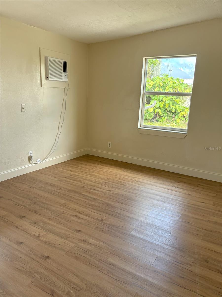 WEST PARK ESTATES UNIT 3 RE - Residential Lease