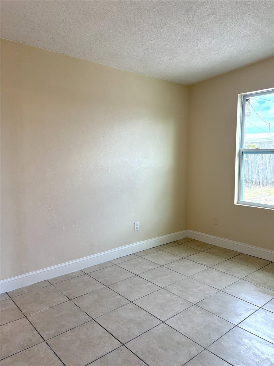 WEST PARK ESTATES UNIT 3 RE - Residential Lease