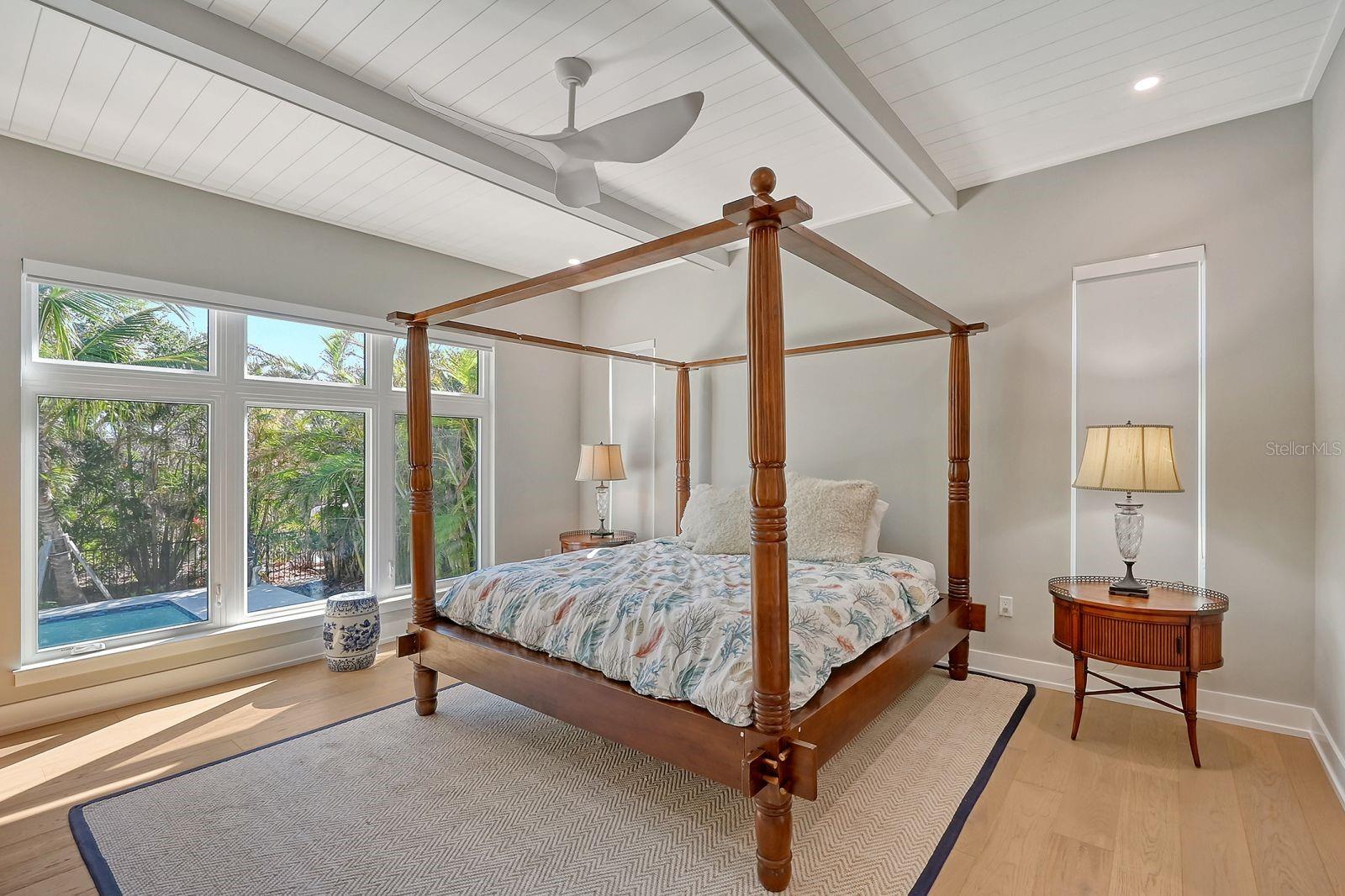 BAY ISLES - Residential