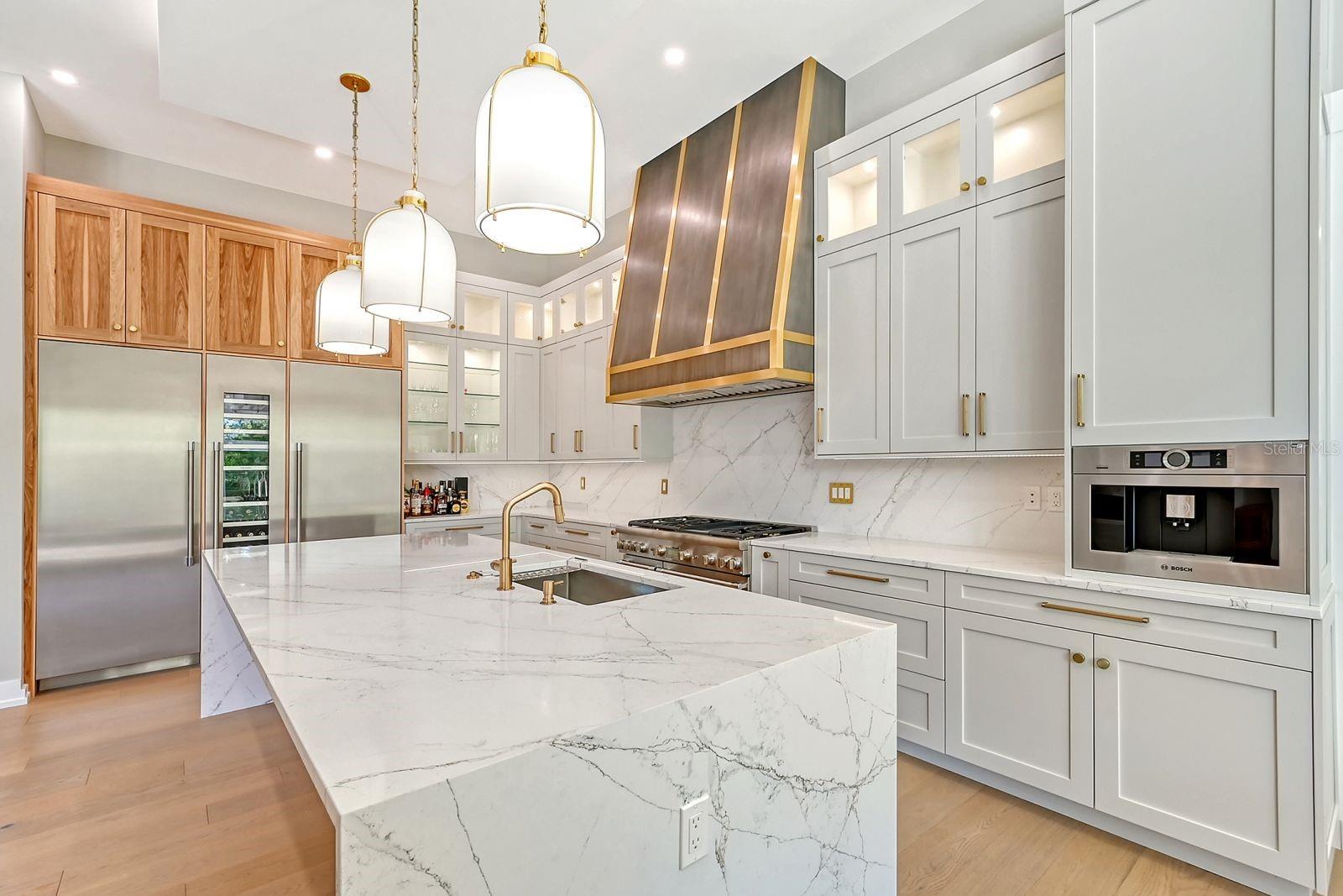 BAY ISLES - Residential