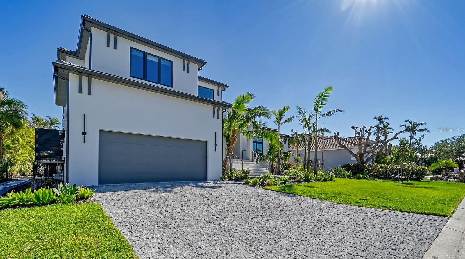 BAY ISLES - Residential