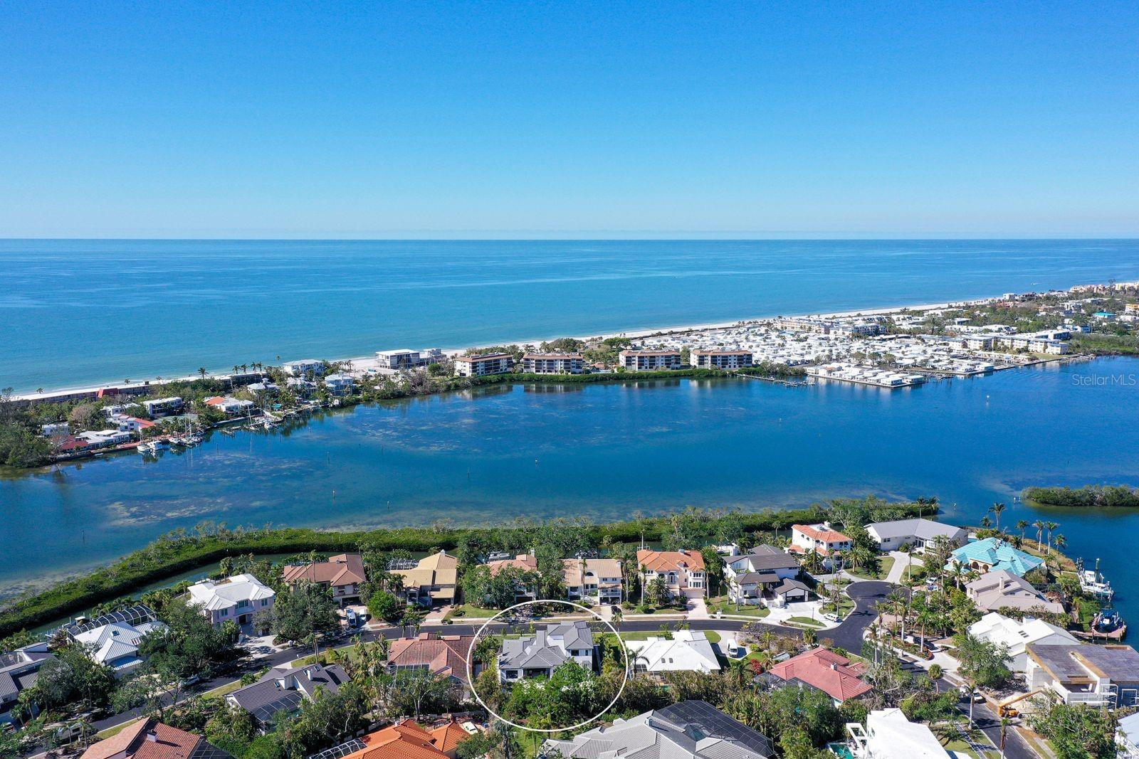 BAY ISLES - Residential