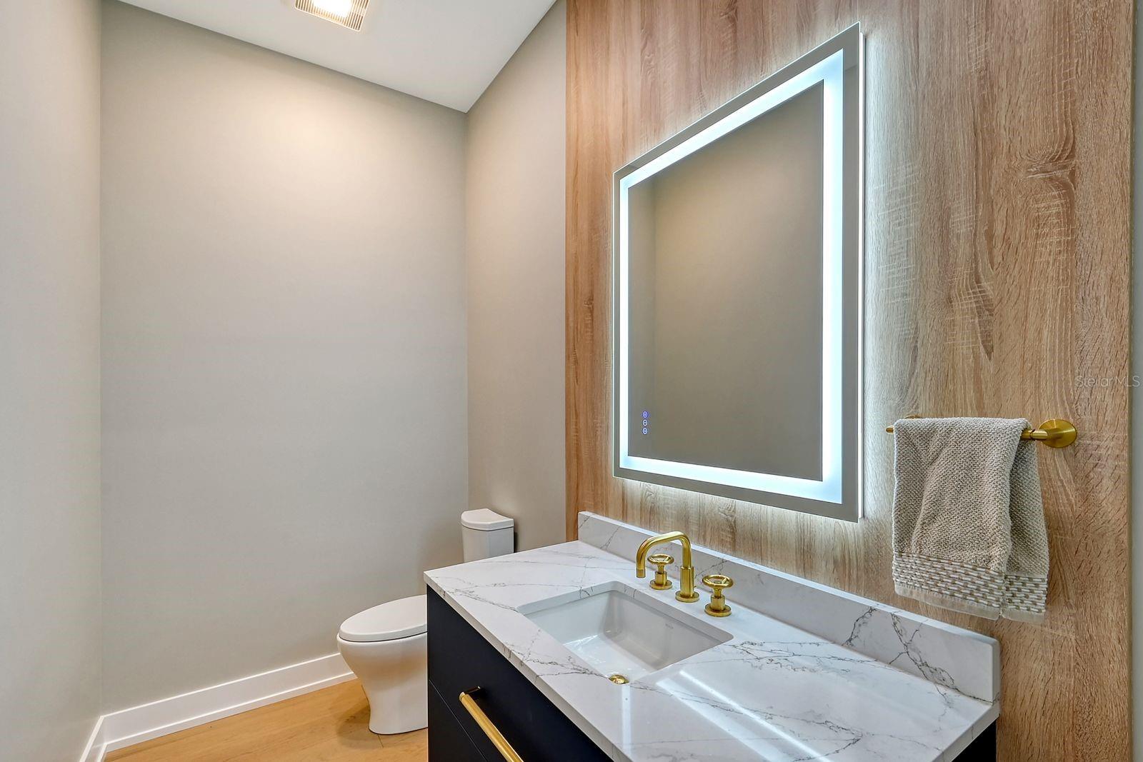 BAY ISLES - Residential