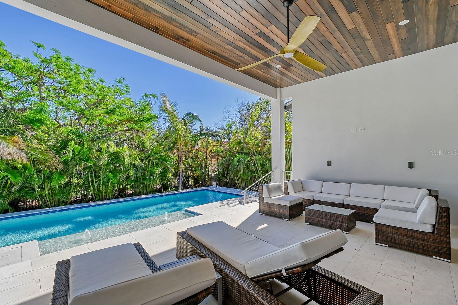 BAY ISLES - Residential