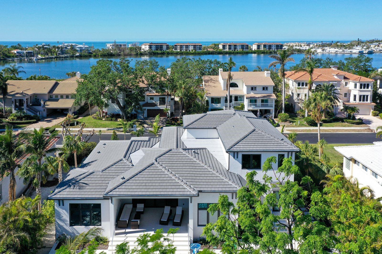 BAY ISLES - Residential