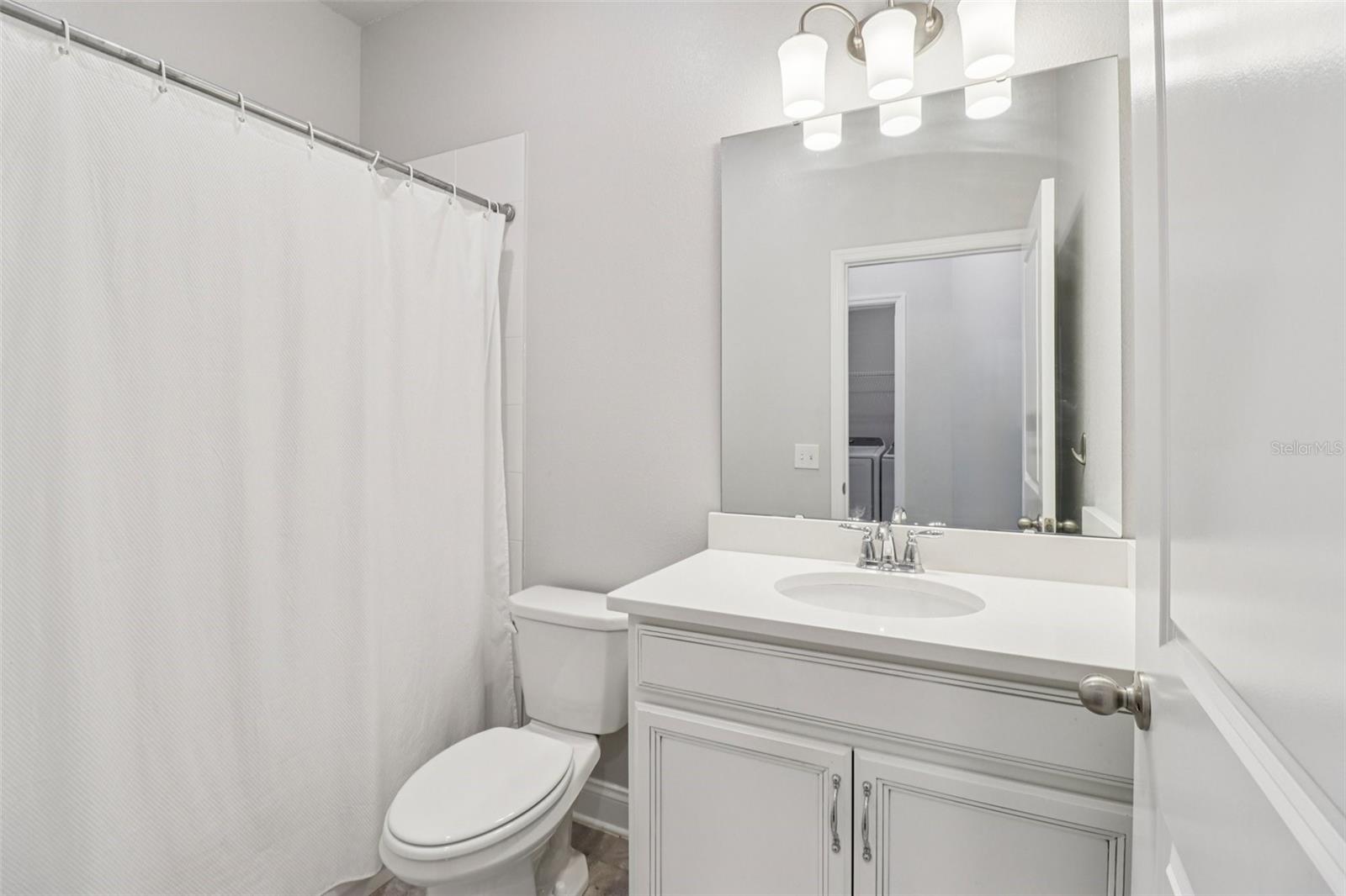 JOHNS LAKE LNDG PH 4 - Residential