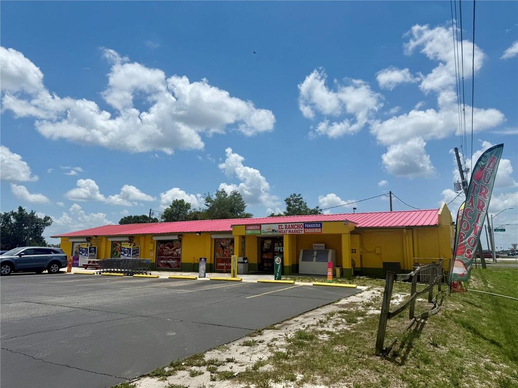 Photo of 4670 Us Highway 17 N, Bartow, FL 33830 (MLS # A4654212)