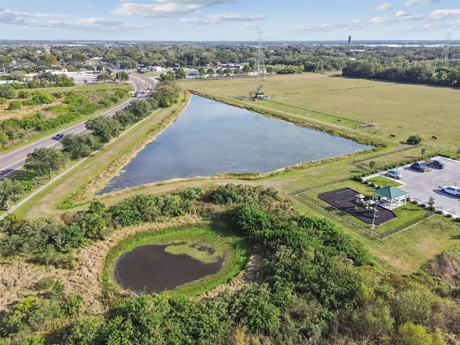 MADISON VILLAGE TWNHMS - Residential