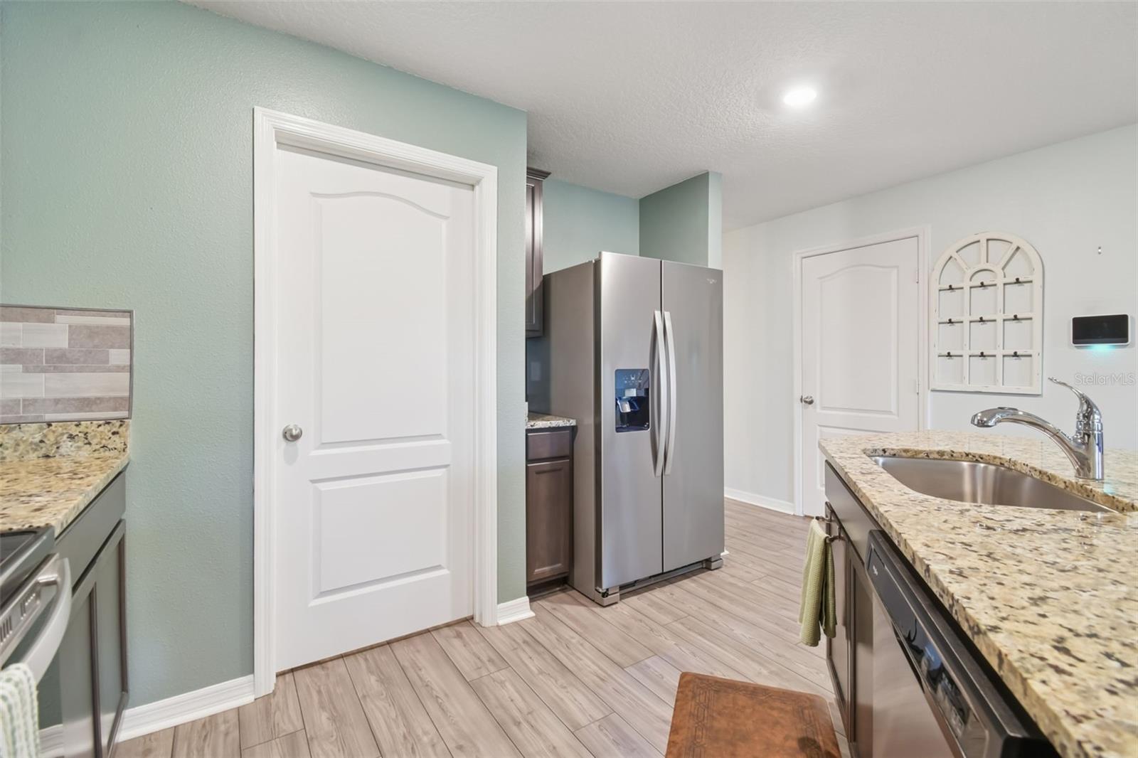 MADISON VILLAGE TWNHMS - Residential